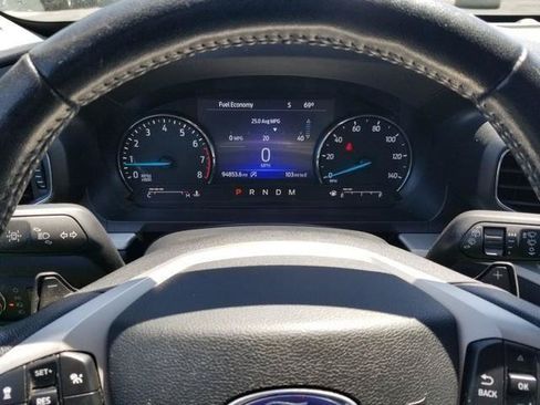 Used 2021 Ford Explorer XLT w/ Equipment Group 202A AWD/4WD image 25