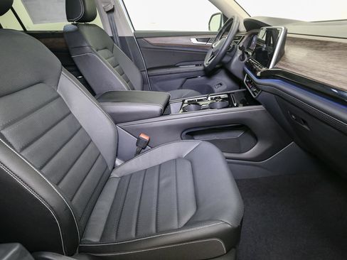 New 2026 Volkswagen Atlas SEL image 14