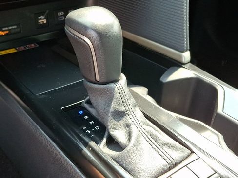 Used 2025 Toyota Camry SE FWD image 17