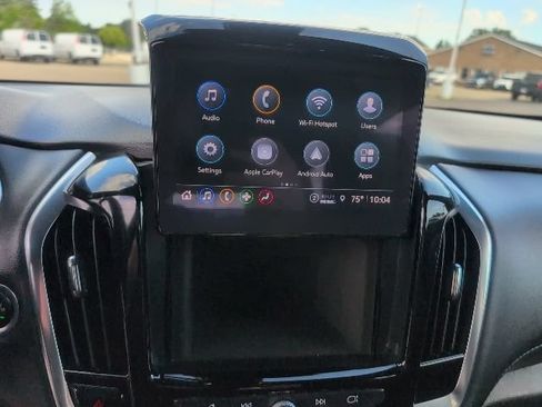 Used 2022 Chevrolet Traverse LT FWD image 33