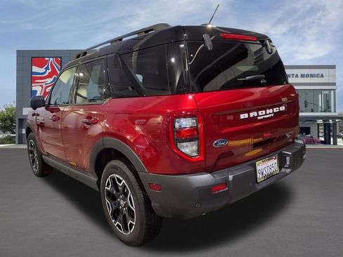 Used 2025 Ford Bronco Sport Outer Banks w/ Outer Banks Tech Package+ AWD/4WD image 3
