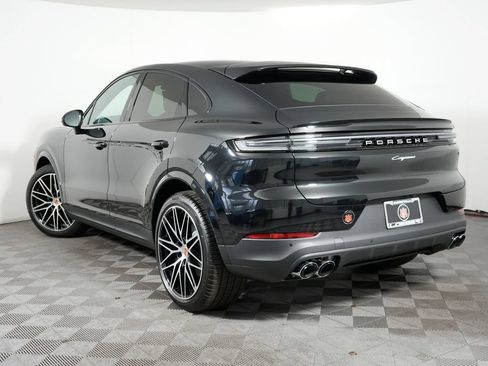 New 2026 Porsche Cayenne Coupe AWD/4WD image 3