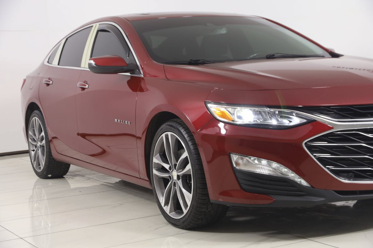 Used 2020 Chevrolet Malibu Premier FWD image 32