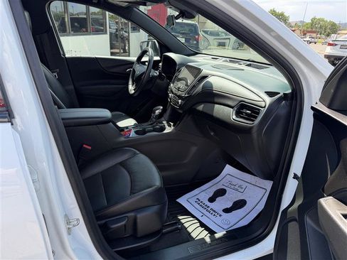 Used 2023 Chevrolet Equinox RS w/ RS Leather Package AWD/4WD image 9