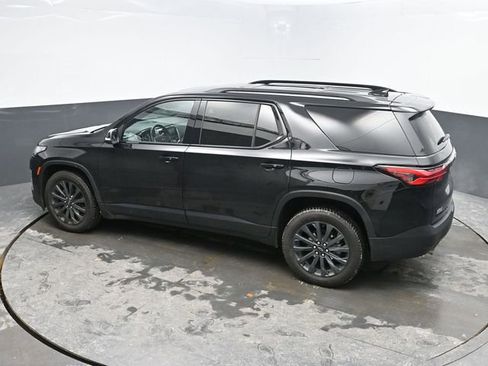 Used 2023 Chevrolet Traverse RS image 30