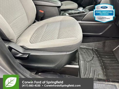 Certified 2022 Ford Escape SE w/ SE Sport Appearance Package image 10