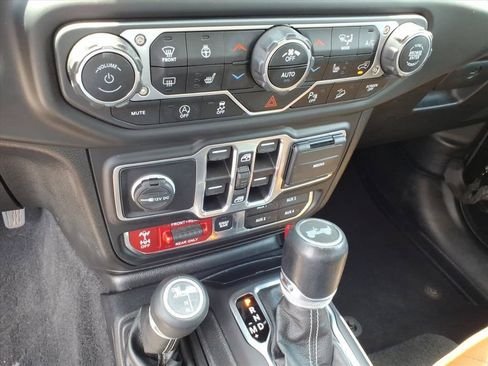 Used 2020 Jeep Wrangler Unlimited Rubicon AWD/4WD image 21