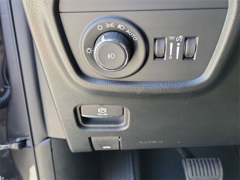 New 2025 Jeep Grand Cherokee L Limited w/ Luxury Tech Group II image 22