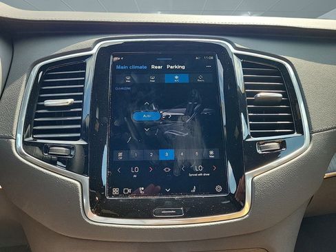 New 2024 Volvo XC90 T8 Ultimate w/ Protection Package Premier image 30