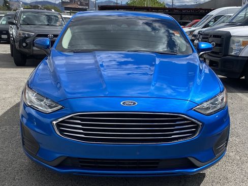 Used 2020 Ford Fusion SE image 3