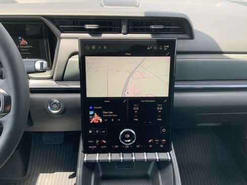 New 2026 GMC Terrain AT4 w/ LPO, Floor Liner Package AWD/4WD image 34