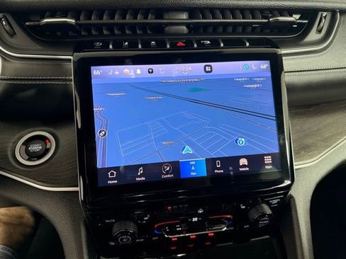 Certified 2023 Jeep Grand Cherokee L Limited w/ Black Appearance Package image 21