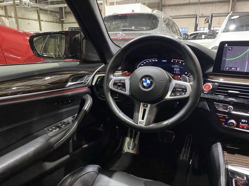 Used 2022 BMW M5 w/ Executive Package AWD/4WD image 3