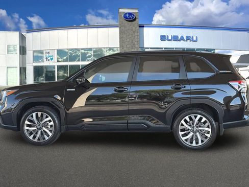 Used 2026 Subaru Forester Touring AWD/4WD image 9