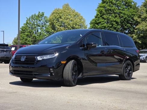 Certified 2023 Honda Odyssey Sport image 16