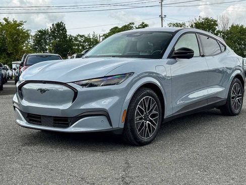 Used 2025 Ford Mustang Mach-E Premium AWD/4WD image 7