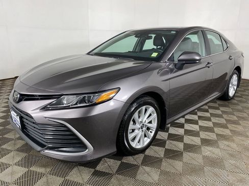 Used 2024 Toyota Camry LE AWD/4WD image 3