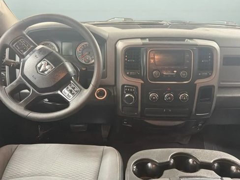 Used 2019 RAM 1500 Express RWD image 10