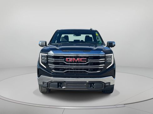 Used 2022 GMC Sierra 1500 SLT w/ SLT Convenience Package image 11