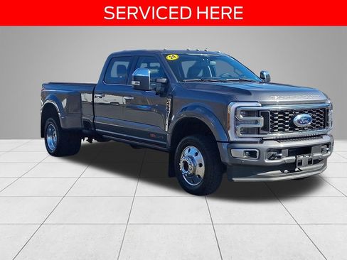 Used 2024 Ford F450 Limited w/ FX4 Off-Road Package AWD/4WD image 3