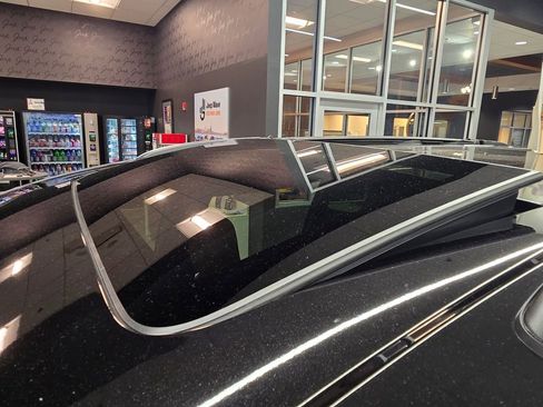 New 2026 Chrysler Pacifica Pinnacle image 16