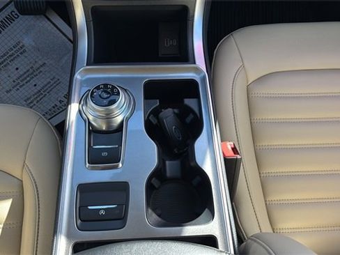 Used 2023 Ford Edge SEL w/ Convenience Package image 16