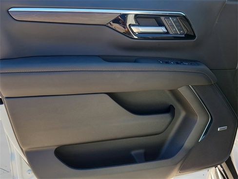 New 2026 Chevrolet Suburban LT w/ Comfort Package image 21