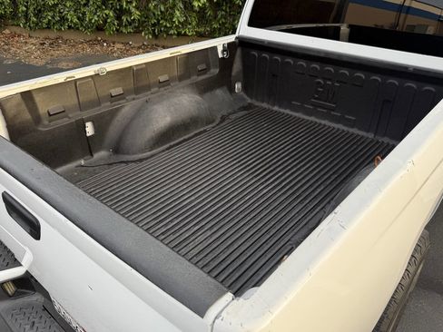 Used 2012 Chevrolet Colorado LT AWD/4WD image 9