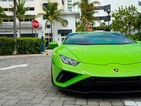 Used 2021 Lamborghini Huracan EVO RWD image 6