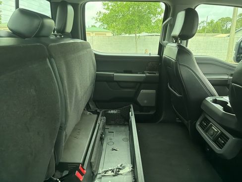 Used 2025 Ford F250 Lariat w/ Chrome Package image 13