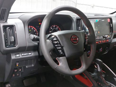 New 2025 Nissan Frontier PRO-4X image 15