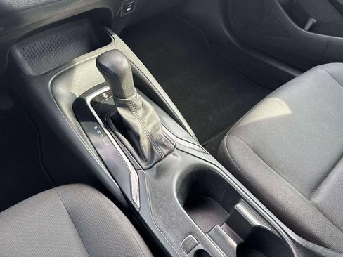 Used 2024 Toyota Corolla LE FWD image 32