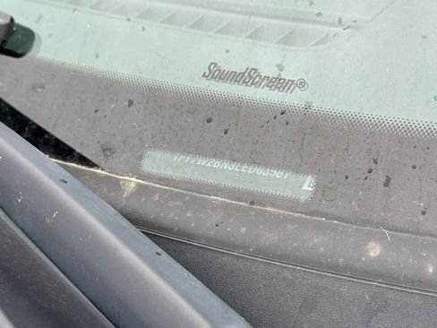 Used 2020 Ford F250 Platinum w/ FX4 Off-Road Package image 9