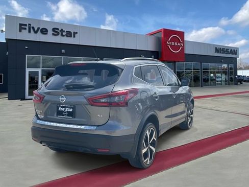 Used 2020 Nissan Rogue Sport SL FWD image 6
