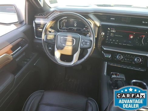 Used 2022 GMC Sierra 1500 Denali w/ Denali Reserve Package image 16