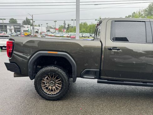 Used 2022 GMC Sierra 2500 AT4 w/ AT4 Preferred Package AWD/4WD image 13