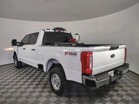 Used 2023 Ford F250 XL w/ FX4 Off-Road Package AWD/4WD image 7