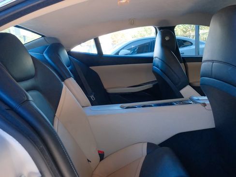 Used 2012 Fisker Karma EcoSport RWD image 32