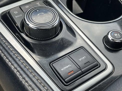 Used 2016 Nissan Maxima Platinum image 28