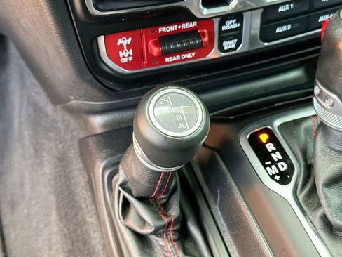Used 2021 Jeep Wrangler Unlimited Rubicon AWD/4WD image 22