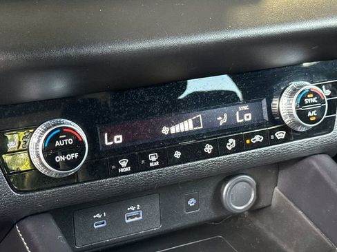 Used 2024 Mitsubishi Outlander SE AWD/4WD image 23