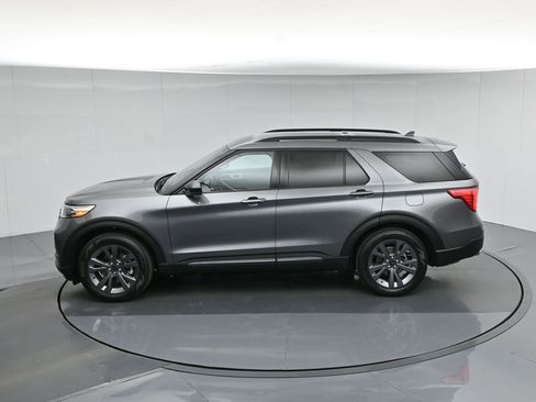 Used 2023 Ford Explorer XLT w/ Equipment Group 202A image 42