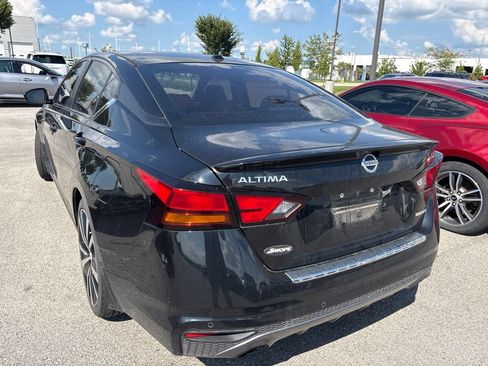 Used 2021 Nissan Altima 2.0 SR FWD image 9