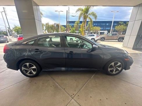 Used 2019 Honda Civic LX image 9