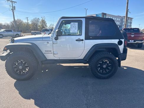 Used 2010 Jeep Wrangler Sport image 14