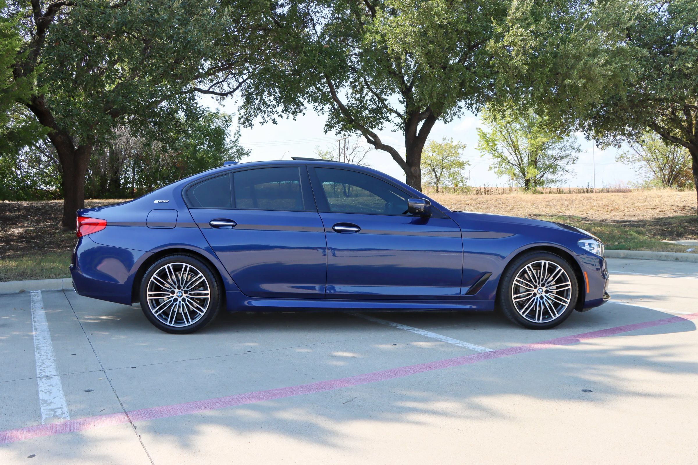 Used 2018 BMW 530e w/ M Sport Package 2 RWD image 8