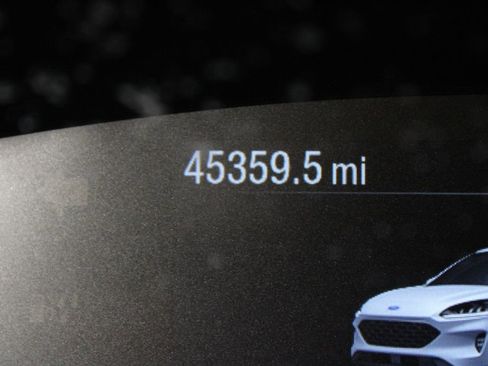 Used 2020 Ford Escape SEL image 27