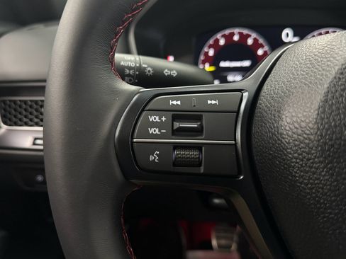 Used 2025 Honda Civic Type R image 18