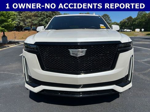 Used 2024 Cadillac Escalade Sport Platinum w/ LPO, ONYX Package AWD/4WD image 15