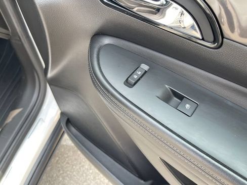 Used 2019 Buick Encore Preferred AWD/4WD image 27